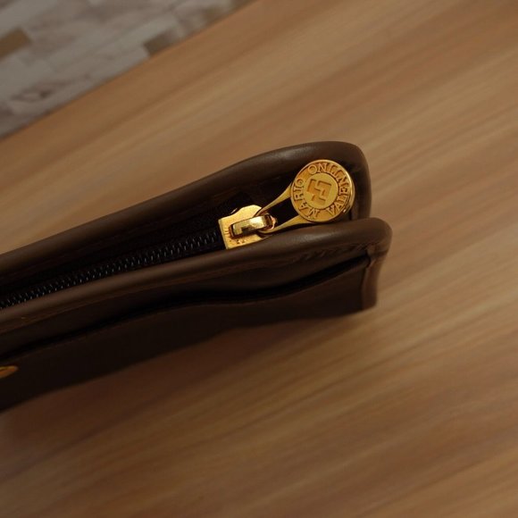 Vintage VALENTINO Purse Brown‎ PVC Clutch Logo Italian MARIO VALENTINO Italy 90s - Picture 13 of 16